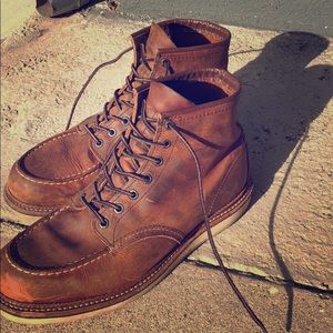Red Wing Heritage moc toe boots
